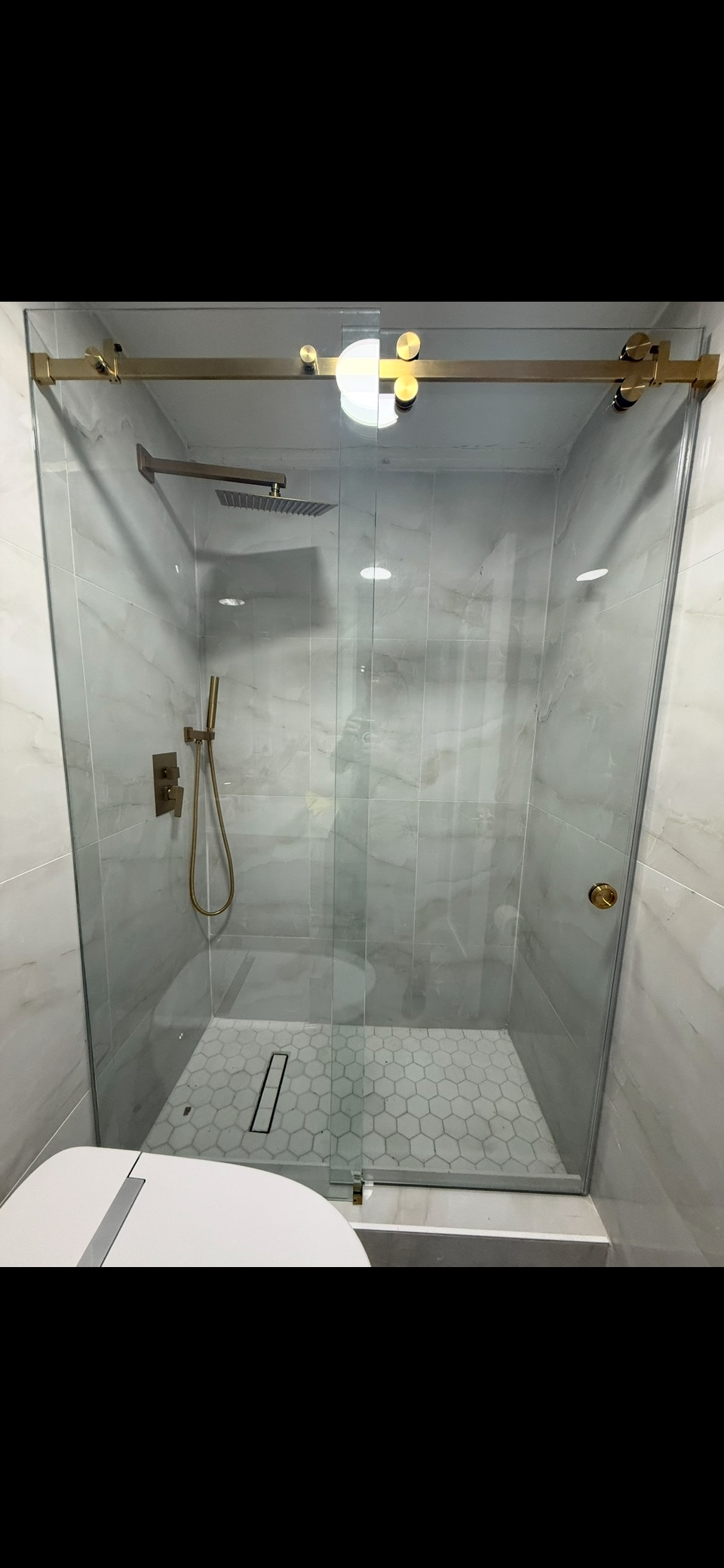 Bathroom Tile Remodel in Hialeah, FL
